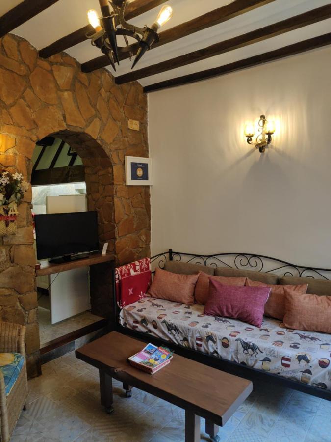Casa Rustica Villa ฟีเนสตรัต ภายนอก รูปภาพ